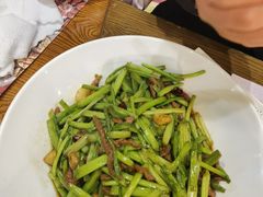 -黄泥岗·地道湖北菜(奥特莱斯店)