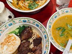 -金杨拉面王小吃面馆·牛三宝面·红烧牛肉粉