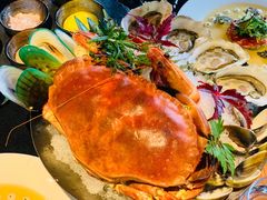 面包蟹海鲜拼盘-AZUL by FUEL蓝色·法式酒馆(琶醍店)