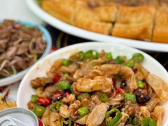 -丹水桥地锅鱼·翘嘴鲌·地方特色全鱼宴(丹江口大坝店)