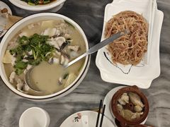 -蔼若春.传承三十年云南菜(金碧公园店)