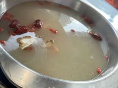 -光头药膳鸡(莱茵小镇店)