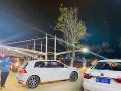 -一嗨租车(凤凰机场店)