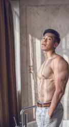 点击看大图 健身教练KaWai-桃秘钢管舞Peach Pole Fitness