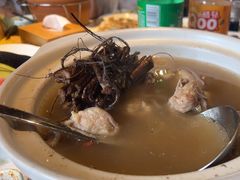-头上红煨盐鸡·非遗院子餐厅