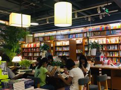 -博览书店(越秀悦汇天地店)
