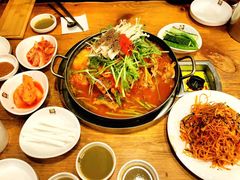 -喇喇排骨火锅·传统韩式脊骨汤(望京西园总店)