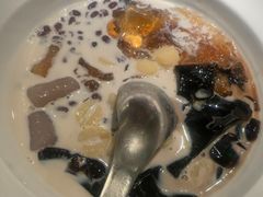 -RUXU入续糖水铺与包(卓悦中心店)