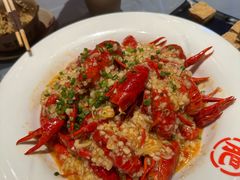 -肥肥虾庄·金牌油焖大虾(杨园滨江时代walk店)