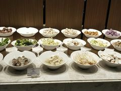 -飨食汇全日制餐厅·昆山皇冠假日酒店(九方店)