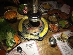 -青瓦炭韩潮烤肉(花园道店)