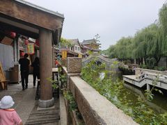 -雪山彩虹谷景区