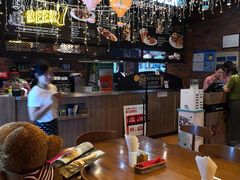 -拉亚汉堡经典餐厅(商城路店)
