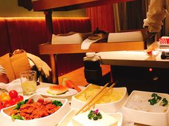 -海底捞火锅鲜切牛肉主题店(长寿路店)