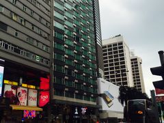 -东荟城名店仓