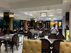 -光海鲜鱼翅餐厅(叻差拉披色路店)