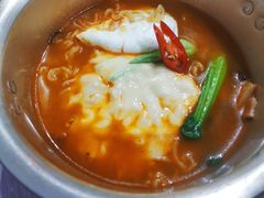 辛拉面-文成焕·家族韩式餐厅