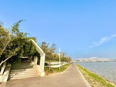 -灞河西岸滨河公园