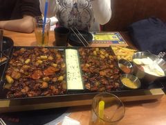 -肥肥虾庄·金牌油焖大虾(杨园滨江时代walk店)