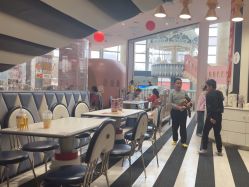 -奈尔宝家庭中心·亲子餐厅(宝安店)
