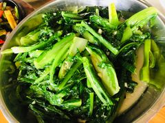 蒜蓉炒油麦菜-米岗农庄