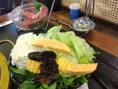 -沸炉重庆老火锅(军事博物馆店)