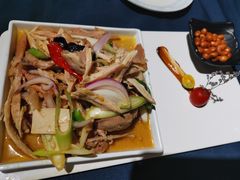 -伊带伊路新疆美食府(呼家楼店)