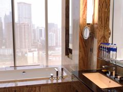 -广州天河希尔顿酒店