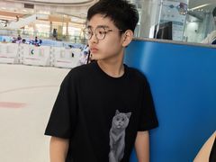 -冰纷万象滑冰场(二七万象城店)