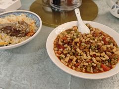 -汗腾格里·风味餐厅(新疆驻京办店)