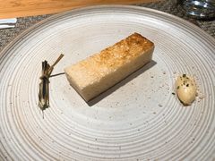 烟熏稻香手工黄油面包-香樟花园法式铁板烧(恒隆广场店)