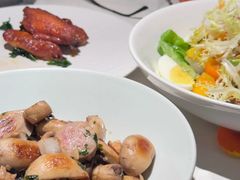 -MONICH牛排融合餐厅(和义大道购物中心店)