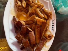 -老鼎万春卤菜(五代传承创始老店)