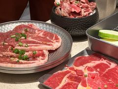 -蚂蚁洞·烤肉大营地(上海静安大悦城店)