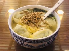-笑来喜馄饨小笼工坊店(湖滨街店)
