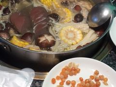 -一席地·本地鸡窝·杭帮鸡火锅(萧山银隆百货店)