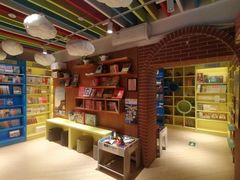 -新华书店(永安路店)