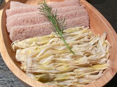-三出山火锅(南京万象天地店)