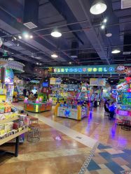 -卡通尼乐园(银泰店)