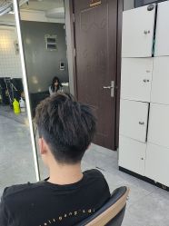 -藤野造型烫发染发