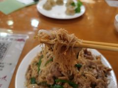 -正宗普宁豆干坊·洪记砂锅粥(红领巾路店)