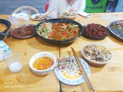 -邱金小炒·30 年盐帮江湖菜(自贡店)