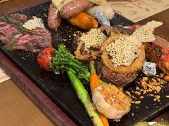 -Mark&Mars Restaurant