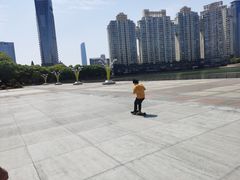-西北湖绿化广场