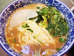 -小国抻面大烧烤馆