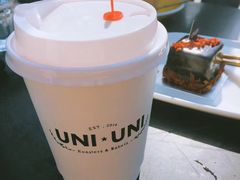 -UNI UNI(环亚凯瑟琳店)