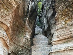 -梭布垭石林景区