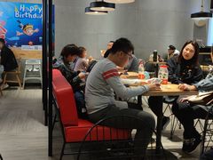 用餐区-肯德基(叠彩店)