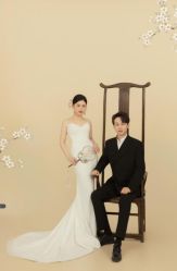 -雪中彩影婚纱摄影·微光艺术中心