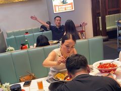-阿瓦山寨·湘菜现炒·剁椒鱼头王(咸阳总店)